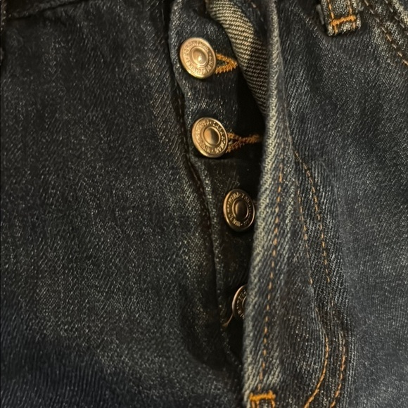 Zara Premium Denim Size 2 Distressed Shorts!! - Picture 10 of 10